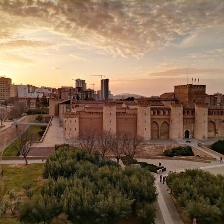 La Balconada De La Aljaferia Con Parking Privado Apartment Zaragoza Bagian luar foto